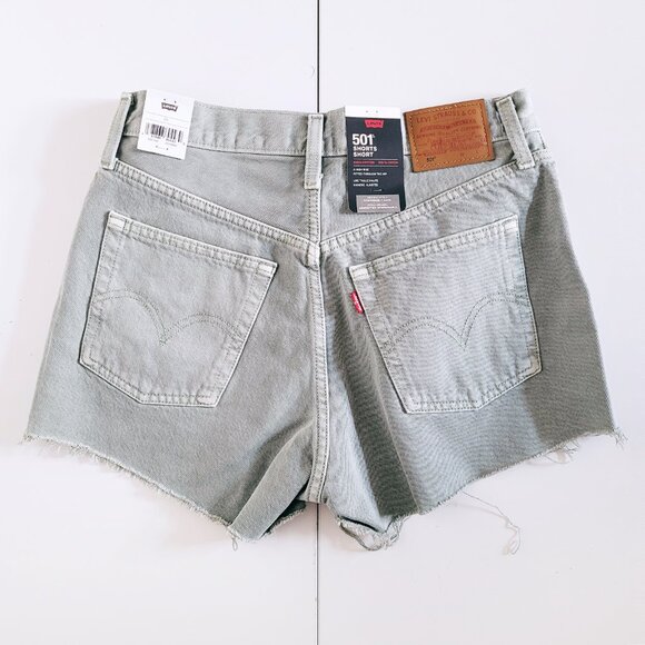 Levi's 501 High Rise Shorts in Lily Pad Green 56327-0413 BNWT - Size 28 - Picture 5 of 13